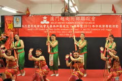 Tiết mục văn nghệ do bà con người Việt tại Macau tự biên tự diễn. (Ảnh: Xuân Tuấn-Đức Nam/Vietnam+)