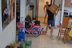 Kẻ cầm dao đâm hàng xóm ở chung cư The Light bị đề nghị bắt khẩn cấp