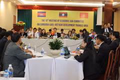 Hội nghị tiểu ban kinh tế lần thứ 10 Khu vực tam giác phát triển Campuchia-Lào-Việt Nam. (Ảnh: Đậu Tất Thành/TTXVN)