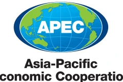 Panô chào mừng Tuần lễ cấp cao APEC 2017 được trưng bày tại các khu vực công cộng ở Đà Nẵng. (Ảnh: Trần Lê Lâm/TTXVN)