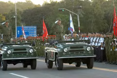 Lực lượng vũ trang Cuba duyệt binh. (Nguồn: EFE)