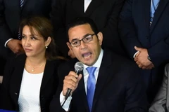 Tổng thống mới đắc cử Jimmy Morales phát biểu trong cuộc họp báo tại Guatemala City. (Nguồn: AFP/TTXVN)