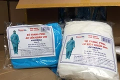 Số hàng nghi giả mạo bị cơ quan chức năng phát hiện, thu giữ. (Ảnh: TTXVN phát)