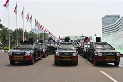 Xe cảnh sát được triển khai tại Jakarta, Indonesia. (Ảnh: AFP/TTXVN)