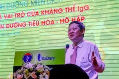 Thứ trưởng Thường trực Bộ Y tế Nguyễn Viết Tiến phát biểu tại hội thảo. (Ảnh: Thanh Liêm/TTXVN)