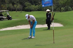 Vận động viên thi đấu tại giải Golf Chuyên nghiệp VCPG Tour Tràng An Championship 2019. (Ảnh: Ninh Đức Phương/TTXVN)