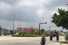 Bãi trữ cát khổng lồ không phép ngay cửa ngõ thành phố Quảng Ngãi