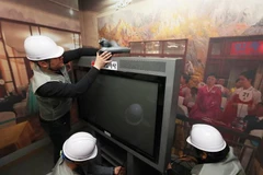 Hàn Quốc chuẩn bị cho các cuộc đoàn tụ qua video của các gia đình bị tách ra trong Chiến tranh Triều Tiên 1950-53, tại trụ sở Hội Chữ thập đỏ Hàn Quốc ở Seoul. (Nguồn: Yonhap)