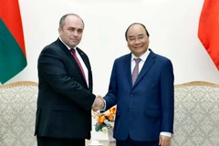 Thủ tướng Nguyễn Xuân Phúc tiếp Phó Thủ tướng Cộng hòa Belarus Igor Lyashenko. (Ảnh: Thống Nhất/TTXVN)