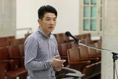 Bị cáo Hsu Minh Jung (tức Saga), nguyên Tổng Giám đốc Công ty TNHH Tư vấn đầu tư Khải Thái. (Ảnh: Doãn Tấn/TTXVN)