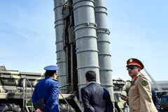 Hệ thống tên lửa phòng không S-300 của Nga được trưng bày tại Kubinka, ngoại ô thủ đô Moskva ngày 22/8/2017. (Nguồn: AFP/TTXVN)