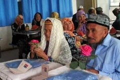 Ông bà cụ tại lễ cưới. (Nguồn: .china.com)