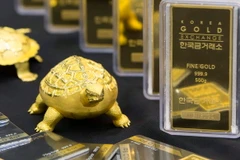 Vàng được trưng bày tại Sàn giao dịch vàng Seoul, Hàn Quốc ngày 27/6. (Nguồn: EPA/TTXVN)