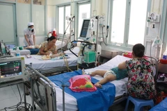 Trẻ được điều trị, chăm sóc tại Khoa nhi Bệnh viện đa khoa tỉnh Kiên Giang. (Ảnh minh họa: Trường Giang/TTXVN)