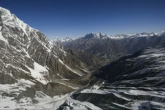 Đỉnh Everest cao 8.848m. (Nguồn: EPA)