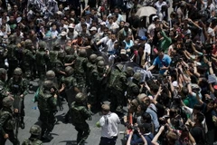 Thái Lan thuyên chuyển 24 tỉnh trưởng và sỹ quan cấp cao