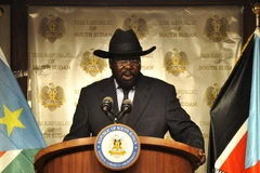 Tổng thống Nam Sudan Salva Kiir phát biểu trong một cuộc họp báo ở Juba ngày 15/9. (Nguồn: Reuters/TTXVN)
