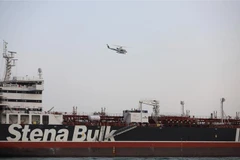 Tàu chở dầu Stena Impero di chuyển gần Eo biển Hormuz, Iran, ngày 21/7/2019. (Nguồn: THX/TTXVN) 