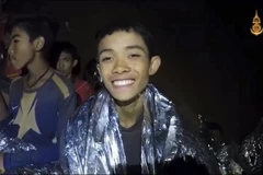 Các thành viên đội bóng thiếu niên được tìm thấy an toàn trong hang Tham Luang ngày 4/7. (Nguồn: EPA-EFE/TTXVN)