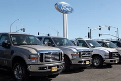 Xe tải hiệu Ford được bày bán tại Hilltop Ford ở Richmond, California. (Nguồn: AFP/TTXVN)