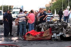 Hiện trường một vụ đánh bom làm 3 người thiệt mạng ở Ai Cập. (Nguồn: AFP/TTXVN)