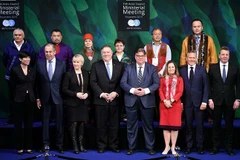 Ngoại trưởng Mỹ Mike Pompeo (giữa) tại cuộc họp của Hội đồng Bắc cực ở Rovaniemi, Phần Lan ngày 7/5. (Nguồn: AFP/TTXVN) 