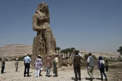 Pho tượng Pharaoh Amenhotep III tại Luxor. (Nguồn: AFP)