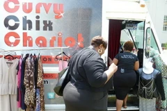 Ý tưởng độc đáo về xe bán quần áo lưu động tại Mỹ