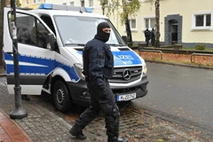 Cảnh sát Đức làm nhiệm vụ tại Hildesheim, miền Trung Đức ngày 8/11. (Nguồn: AFP/TTXVN)