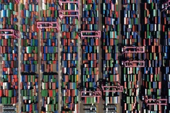 Container xếp tại cảng ở Busan, Hàn Quốc. (Nguồn: Getty Images)