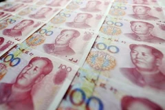 Tiền giấy mệnh giá 100 nhân dân tệ. (Nguồn: Kyodo/TTXVN)