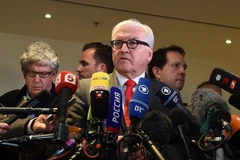 Bộ trưởng Ngoại giao Đức Frank-Walter Steinmeier gặp gỡ báo chí tại Munich ngày 11/2. (Nguồn: AFP/TTXVN)