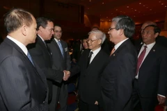 Tổng Bí thư Nguyễn Phú Trọng gặp gỡ đại diện các tầng lớp xã hội Việt Nam-Hoa Kỳ. (Ảnh: Trí Dũng​/TTXVN)