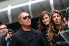 Michael Kors chính thức trở thành tỷ phú thời trang