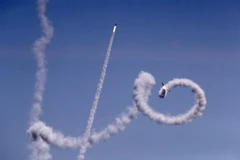 Rocket được bắn từ dải Gaza sang lãnh thổ Israel ngày 4/5. (Nguồn: AFP/TTXVN) 