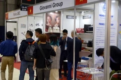Các gian trưng bày của các thương hiệu Việt Nam tại Triển lãm thời trang mùa Thu diễn ra tại Tokyo, Nhật Bản. (Ảnh: Thành Hữu/Vietnam+)