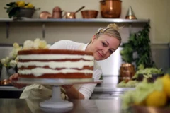 Claire Ptak, chủ tiệm bánh danh tiếng Violet Bakery. (Nguồn: Reuters)