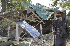 Hiện trường một vụ nổ ở Mogadishu. (Nguồn: AP)