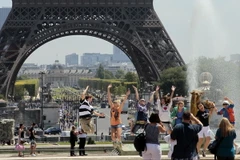 Paris tráng lệ vẫn là điểm đến du lịch hàng đầu thế giới