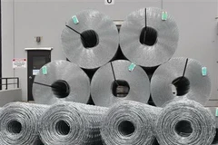 Thép được sản xuất tại nhà máy ở Richmond, British Columbia, Canada. (Nguồn: AFP/TTXVN) 