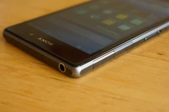 Video 12 phút hé lộ về smartphone cao cấp mới từ Sony