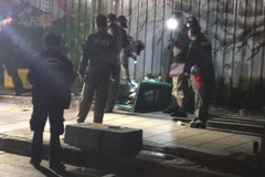 Cảnh sát có mặt tại hiện trường. (Nguồn: khaosodenglish.com)