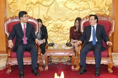 Ông Hoàng Bình Quân, Ủy viên Trung ương Đảng, Trưởng Ban Đối ngoại Trung ương tiếp đoàn đại biểu Trung ương Đoàn Thanh niên Cộng sản Trung Quốc. (Ảnh