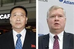 Đại diện đặc biệt của Mỹ về Triều Tiên Stephen Biegun (phải) và Trưởng đoàn đàm phán Triều Tiên Kim Myong-gil (trái). (Nguồn: Kyodo/TTXVN) 