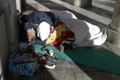 Nước Pháp đối mặt với tình trạng người vô gia cư tăng mạnh