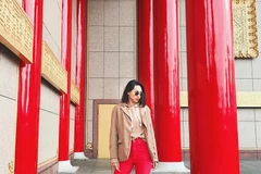 Dàn mỹ nhân Việt “nhuộm đỏ” trên sàn diễn đường phố