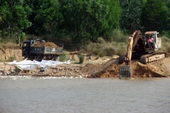 Quảng Nam lập trạm kiểm tra chống nạn khai thác cát trái phép