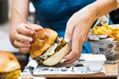 Các món ăn được chế biến từ thịt bò sẽ không được bán tại trường từ tháng Chín. (Nguồn: news.sky.com) 