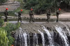 Binh sỹ Venezuela tuần tra tại San Antonio, gần biên giới Venezuela-Colombia ngày 23/8. (Nguồn: AFP/TTXVN)