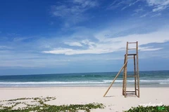Du lịch Quan Lạn: Du khách phải đặt phòng kèm dịch vụ ăn uống